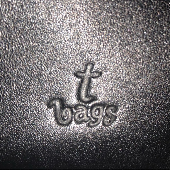 T-Bags Heart Clutch Two Tone Magenta & Black - Picture 9 of 9